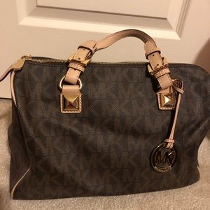 Michael Kors brown bag